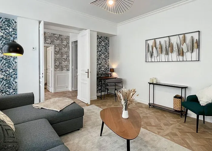 アパート Le Grand Carre ベルサイユ